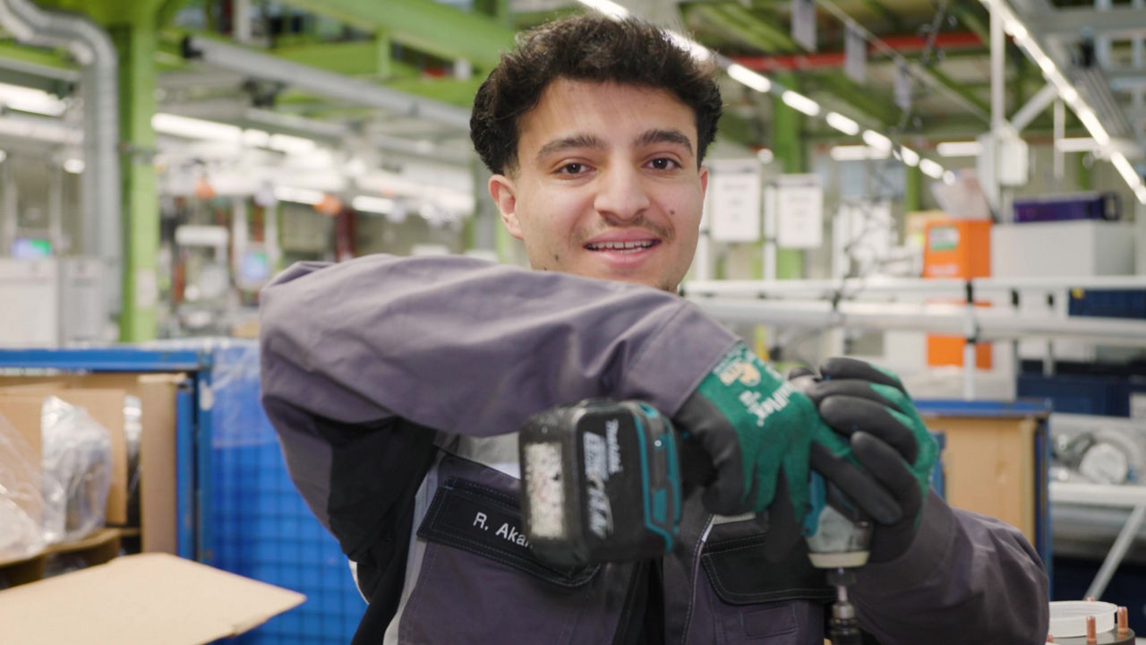 MAN_Romal_v4 - frame at 0m36s.jpg